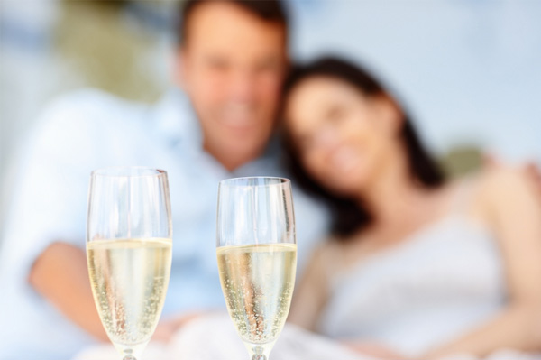 parents drinking champagne